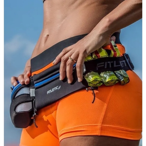 Fitletic Accessories - FITLETIC running belt in black with pink trim.